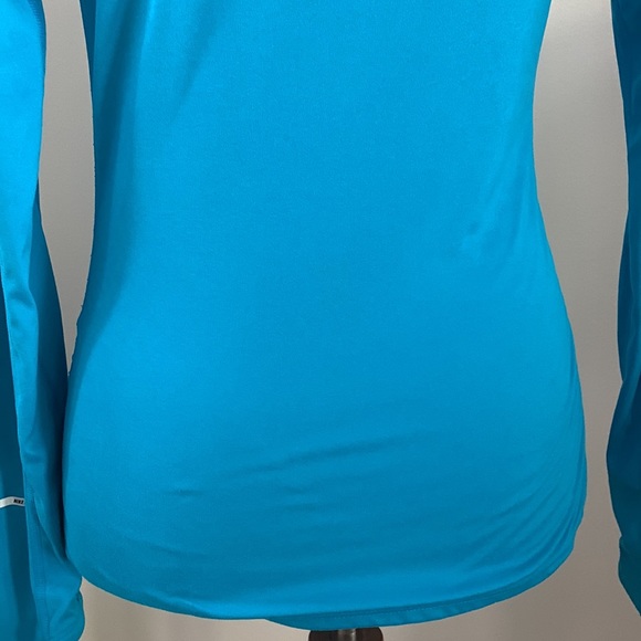 Nike Womens Running Long Sleeve - Picture 6 of 7